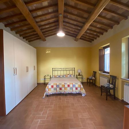 Agriturismo Sant'Angelo Holiday Farm Gualdo Cattaneo Ngoại thất bức ảnh