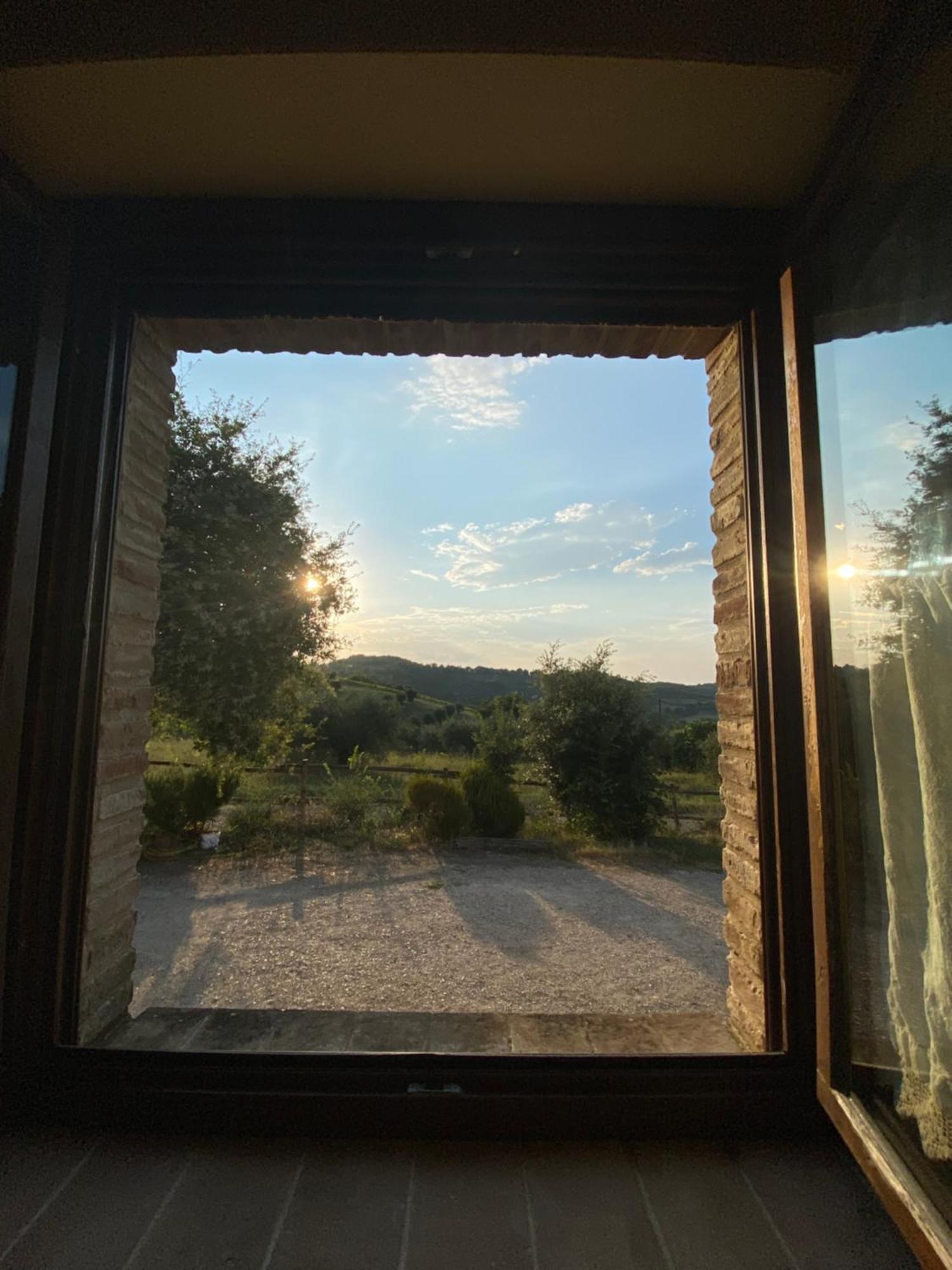 Agriturismo Sant'Angelo Holiday Farm Gualdo Cattaneo Ngoại thất bức ảnh