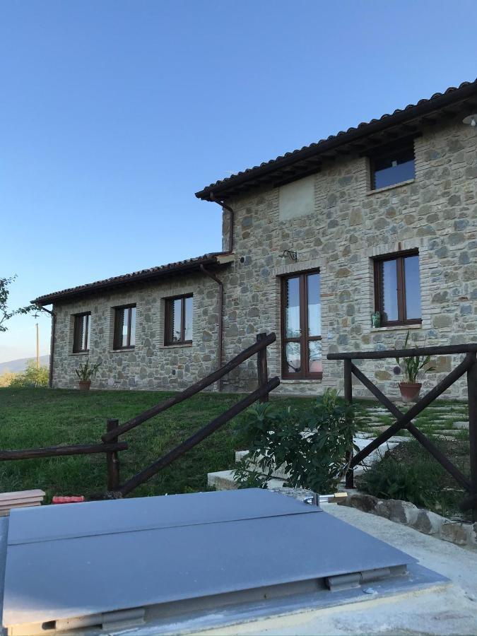 Agriturismo Sant'Angelo Holiday Farm Gualdo Cattaneo Ngoại thất bức ảnh